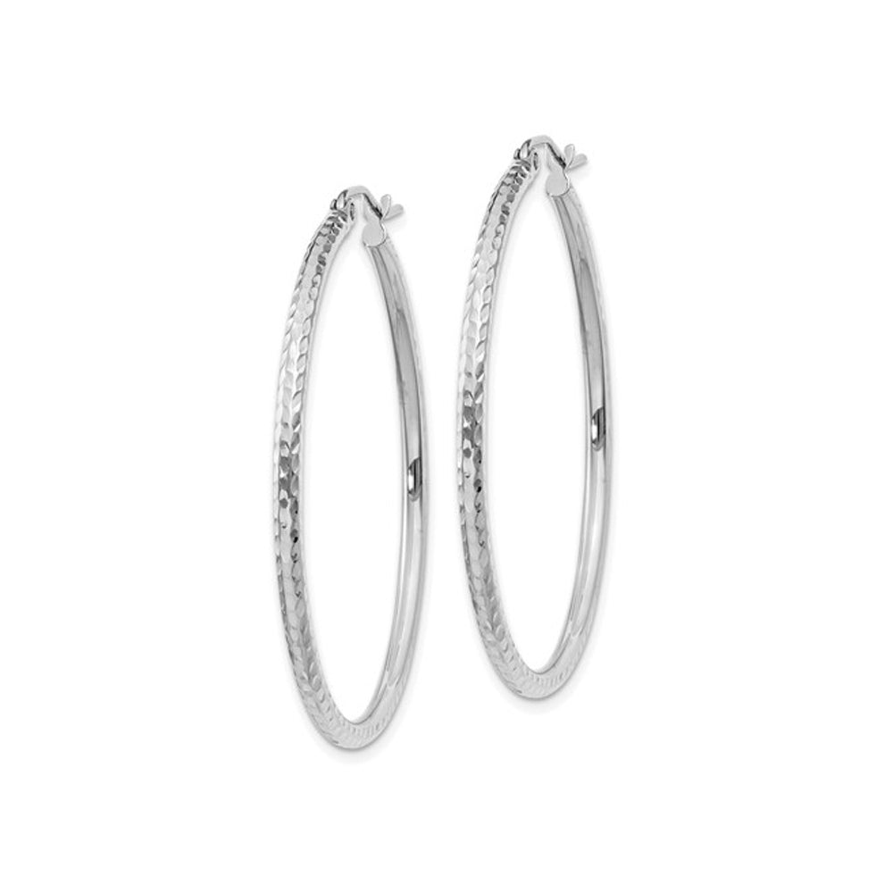 14K White Gold Medium Diamond-Cut Hoop Earrings 1 1/2 Inch (2.00 mm) Image 2