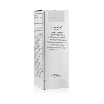 Natura Bisse Diamond White Oil-Free Brilliant Protection SPF 50 PA+++ 30ml/1oz Image 3