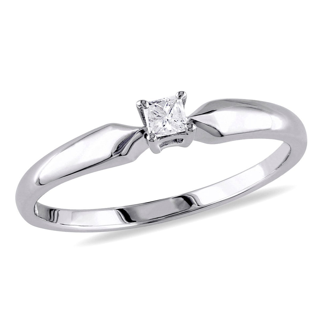 1/10 Carat (ctw I-J I1-I2) Diamond Solitaire Promise Ring in Sterling Silver Image 1