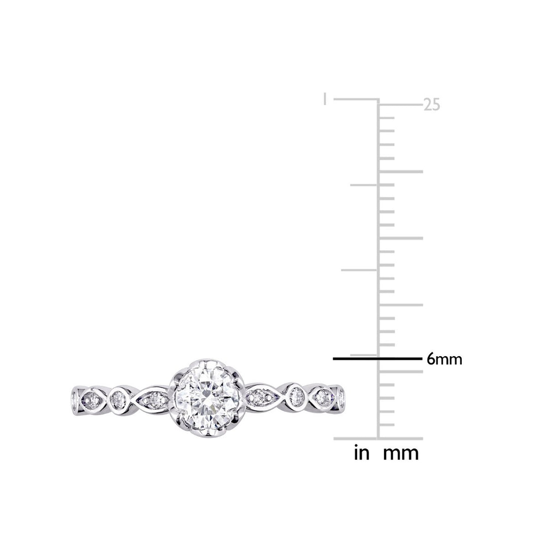 1/2 Carat (ctw H-I I2-I3) Diamond Scalloped Engagement Ring in 14K White Gold Image 3