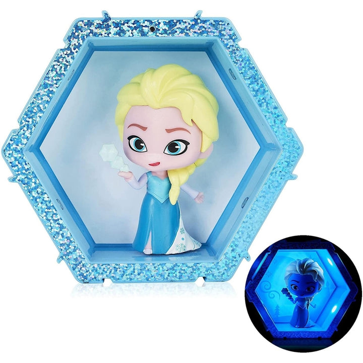 WOW Pods Disney Frozen Elsa Princess Swipe to Light Connect Figure Collectible Stuff! Image 1