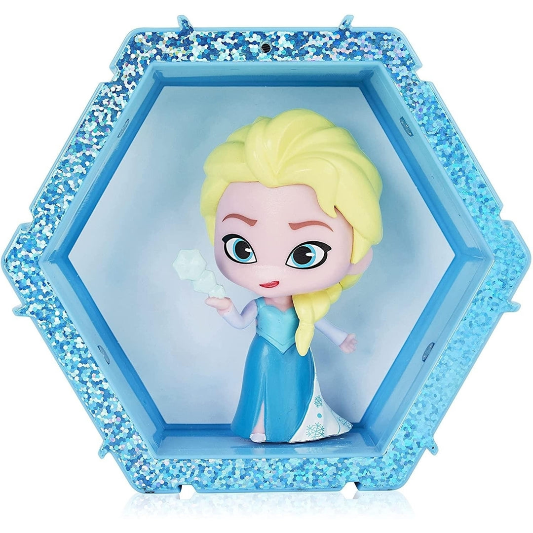 WOW Pods Disney Frozen Elsa Princess Swipe to Light Connect Figure Collectible Stuff! Image 3