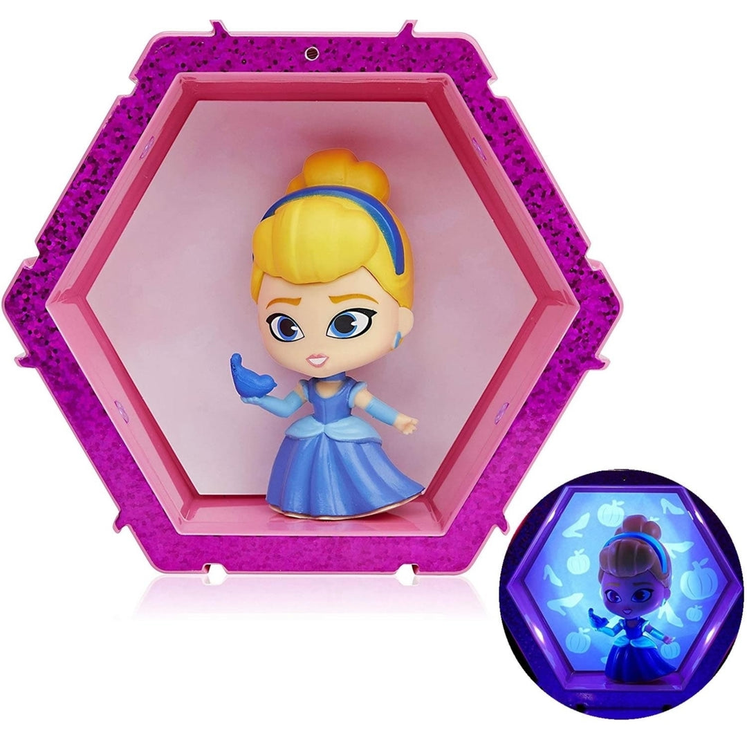 WOW Pods Disney Princess Cinderella Swipe to Light Connect Figure Collectible Stuff! Image 1
