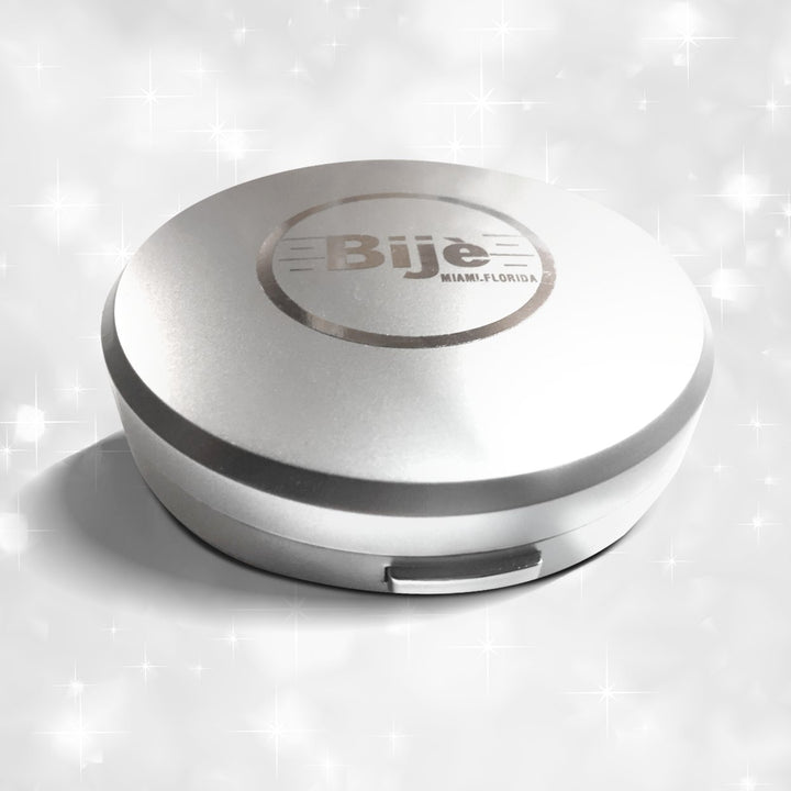 BIJE Compact Dew Glo Creme 2 pcs Radiant Dewy Glow Cream Youthful Skin Image 4