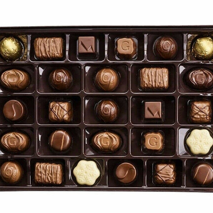 Godiva Belgium Goldmark Assorted Chocolate11.3 Ounce (26 Pieces) Image 3