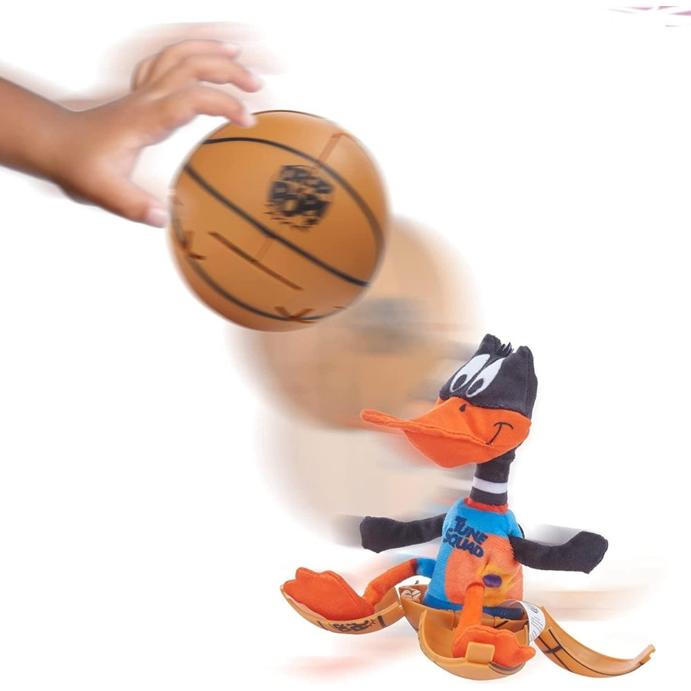 Space Jam A  Legacy Daffy Duck Plush Drop n Pop Basketball Kids Interactive Toy WOW! Stuff Image 2
