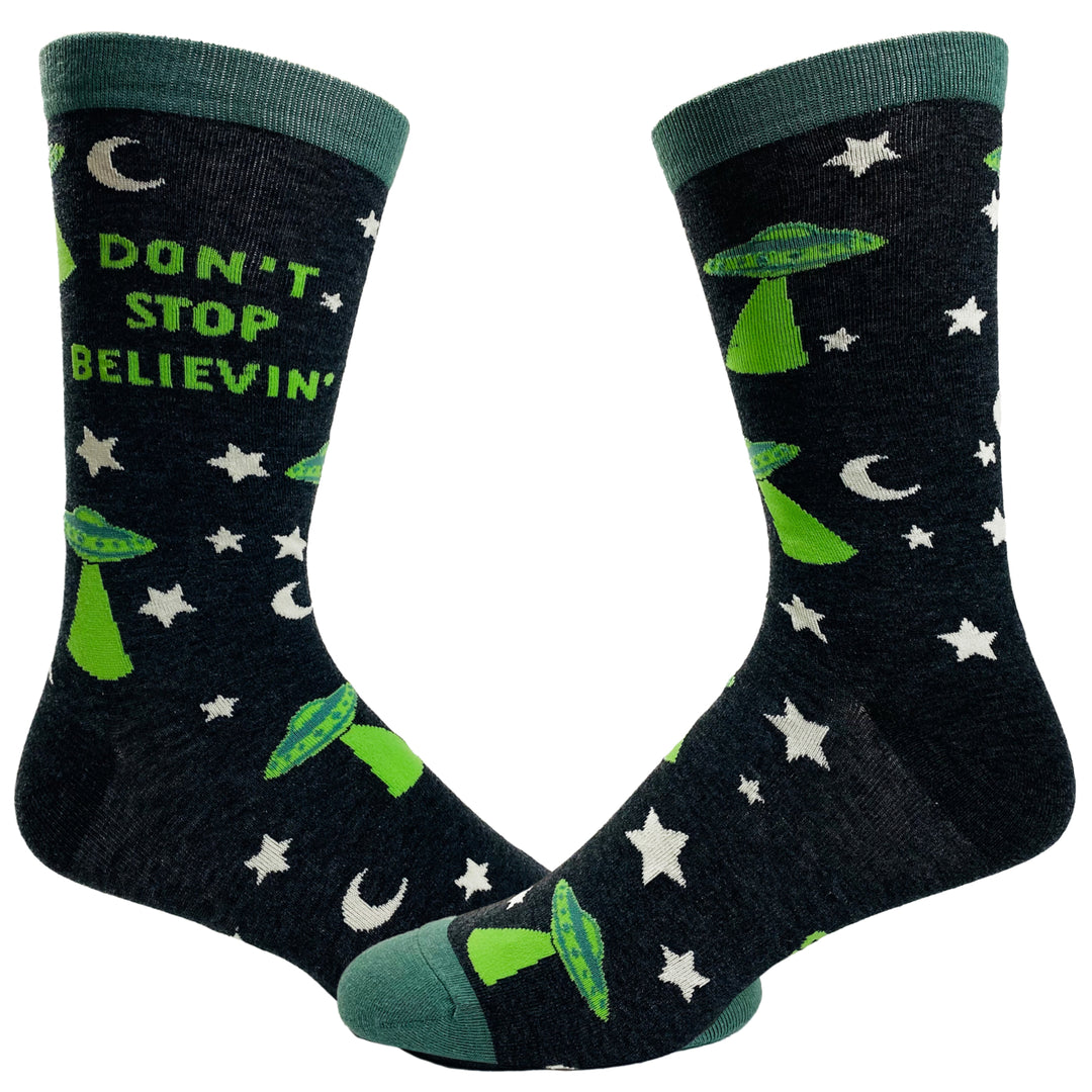 Mens Dont Stop Believin Socks Funny UFO Space Alien Sci Fi Footwear Image 1