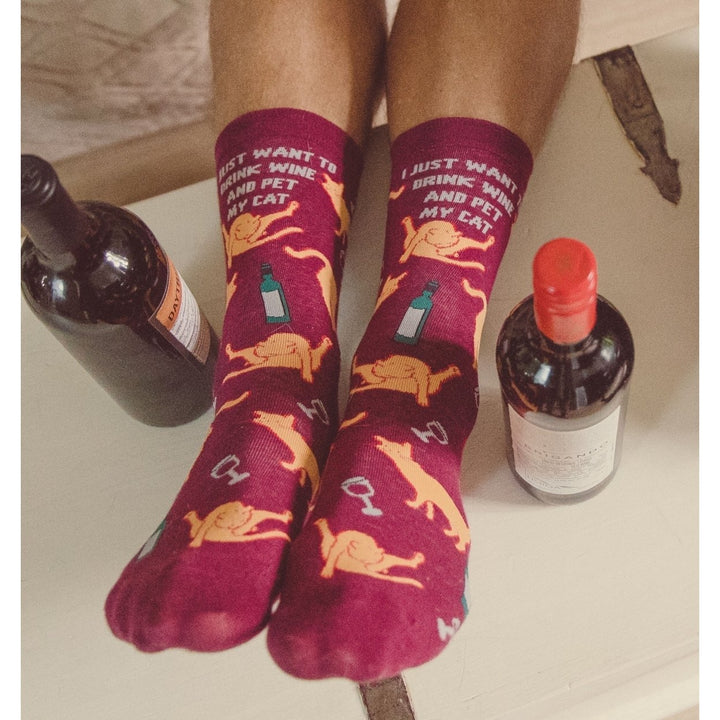 Womens I Just Want To Drink Wine And Pet My Cat Socks Funny Pet Kitty Kitten Animal Lover Graphic Footwear Image 7