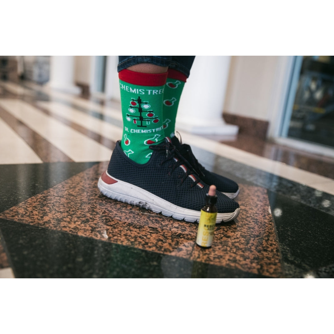 Womens Oh Chemistree Socks Funny Christmas Tree Chemistry Science Nerdy Graphic Novelty Footwear Image 4