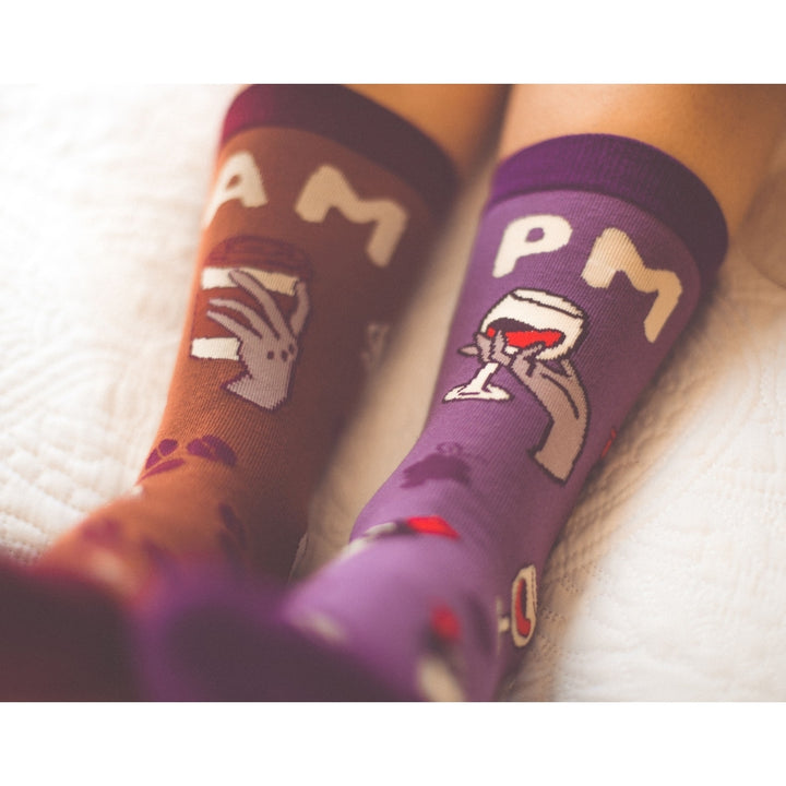 Womens AM Coffee PM Wine Socks Funny Vino Wine Lover Drinking Graphic Novelty Footwear Image 7