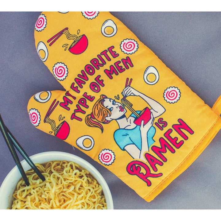 My Favorite Type Of Men Is Ramen Oven Mitt Funny Noodles Soup Dating Relationship Kitchen Glove Image 4