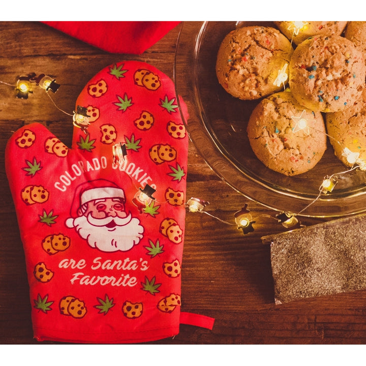 Colorado Cookies Are Santas Favorite Oven Mitt Funny Weed Pot Edibles Christmas Novelty Kitchen Glove Image 4