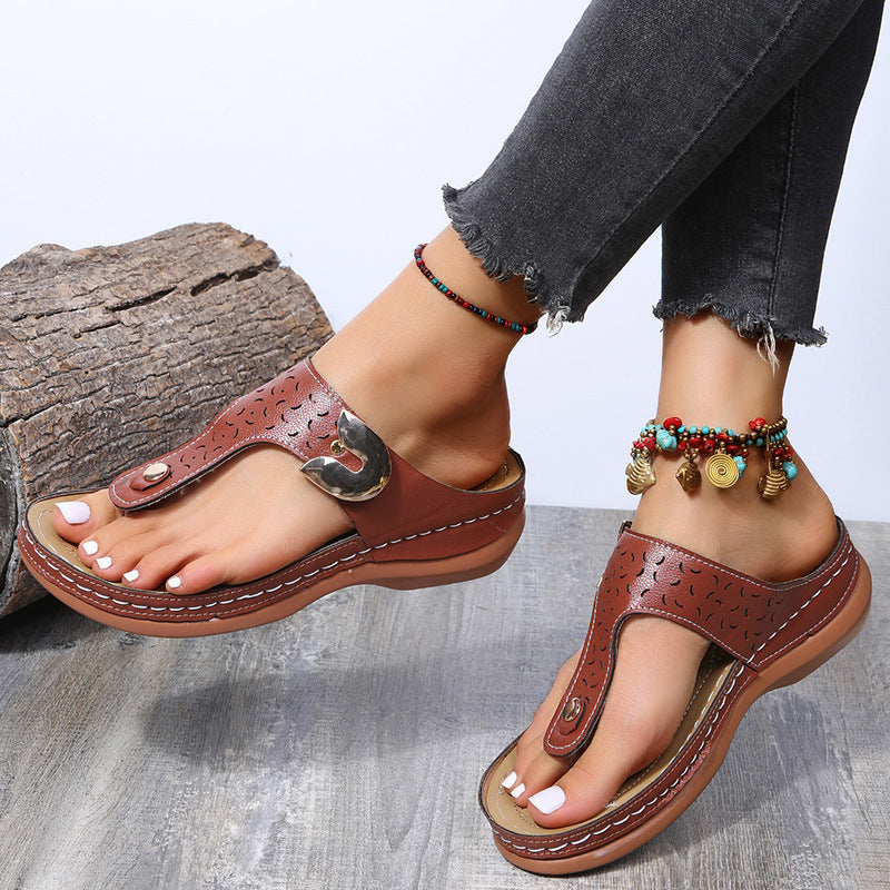 Womens Gold Buckle Punched Flip-Flops Image 4