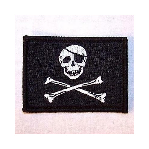 PIRATE SKULL CROSS BONES EMBRODIERED PATCH P458 jacket iron on sewon patches Image 1