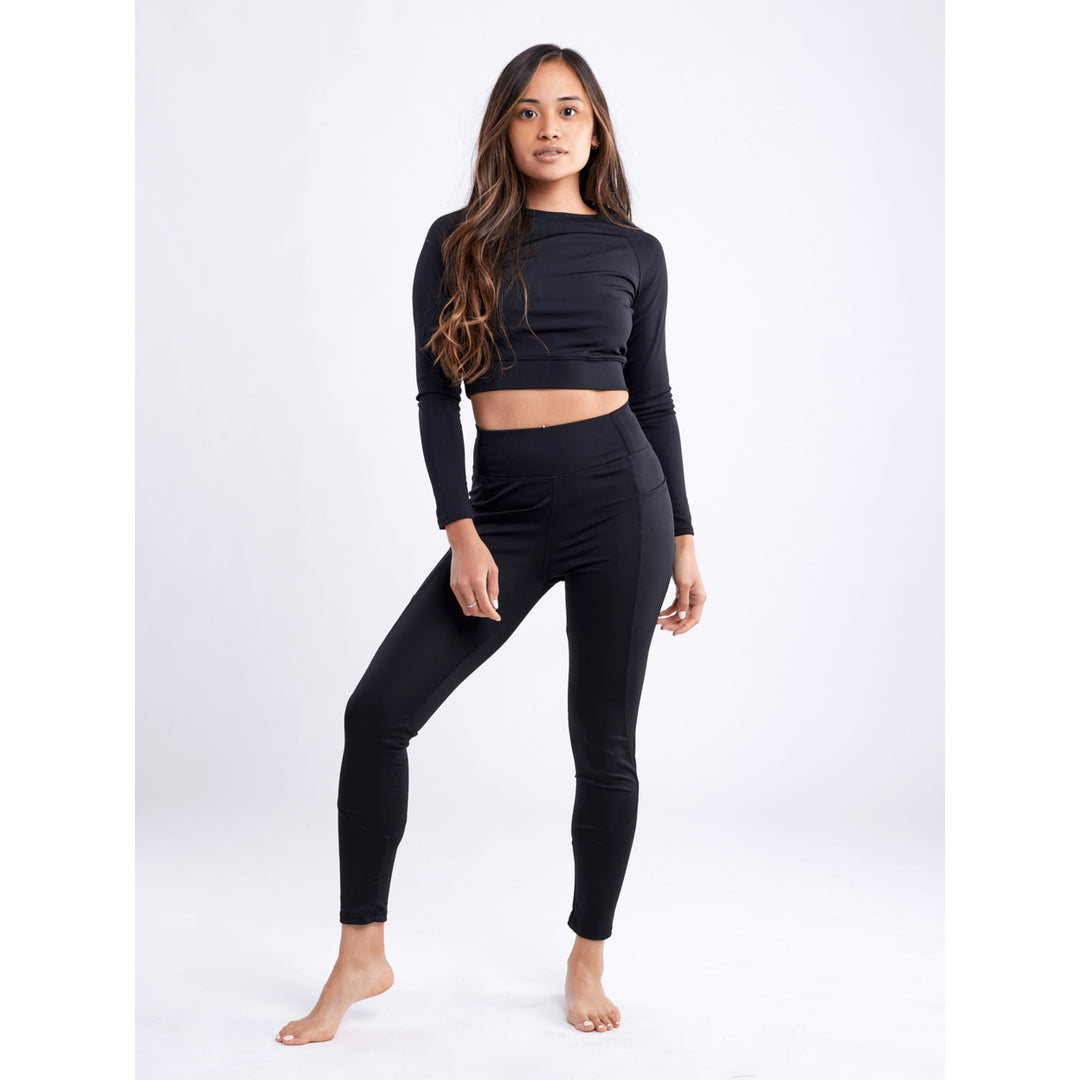 High-Waisted Classic Gym Leggings with Side Pockets Image 4