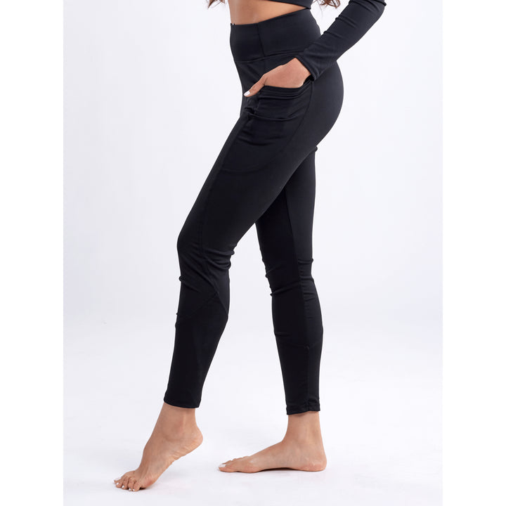 High-Waisted Classic Gym Leggings with Side Pockets Image 9