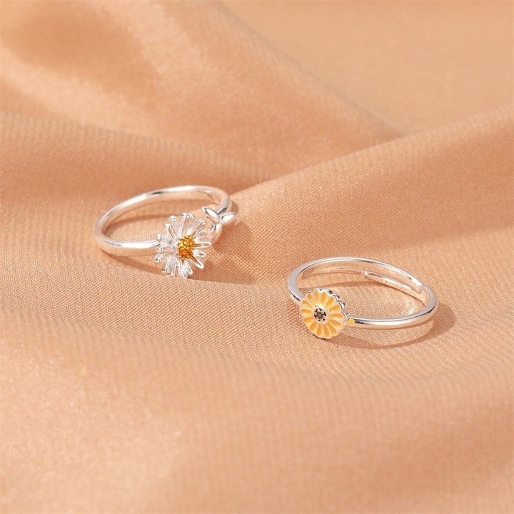 Women Simple Marguerite Sunflower Shape Opening Adjustable Ring Jewelry Decor Image 4