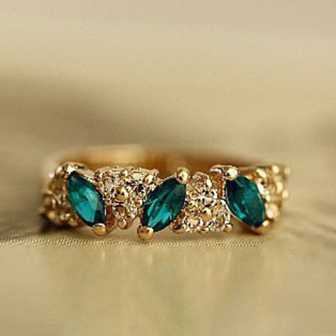 Rhinestone Smooth Women Ring Alloy Faux Green Gem Finger Ring Jewelry Accessory Image 3