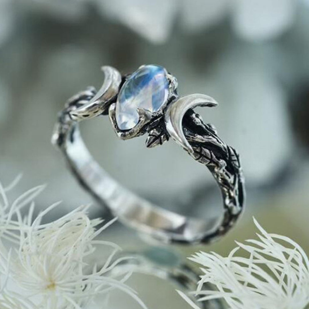 Women Ring Exquisite Fine Workmanship Silver Color Retro Fashion Ring for Daily Wear Image 3