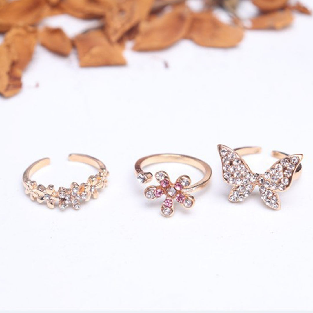 Finger Ring Exquisite Shape Rust-proof Alloy Women Sparkling Butterfly Ring Wedding Jewelry for Lady Image 1