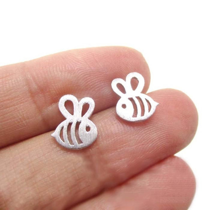 Lovely Hollow Insect Bee Ear Studs Girls Jewelry Date Shopping Party Earrings Image 6