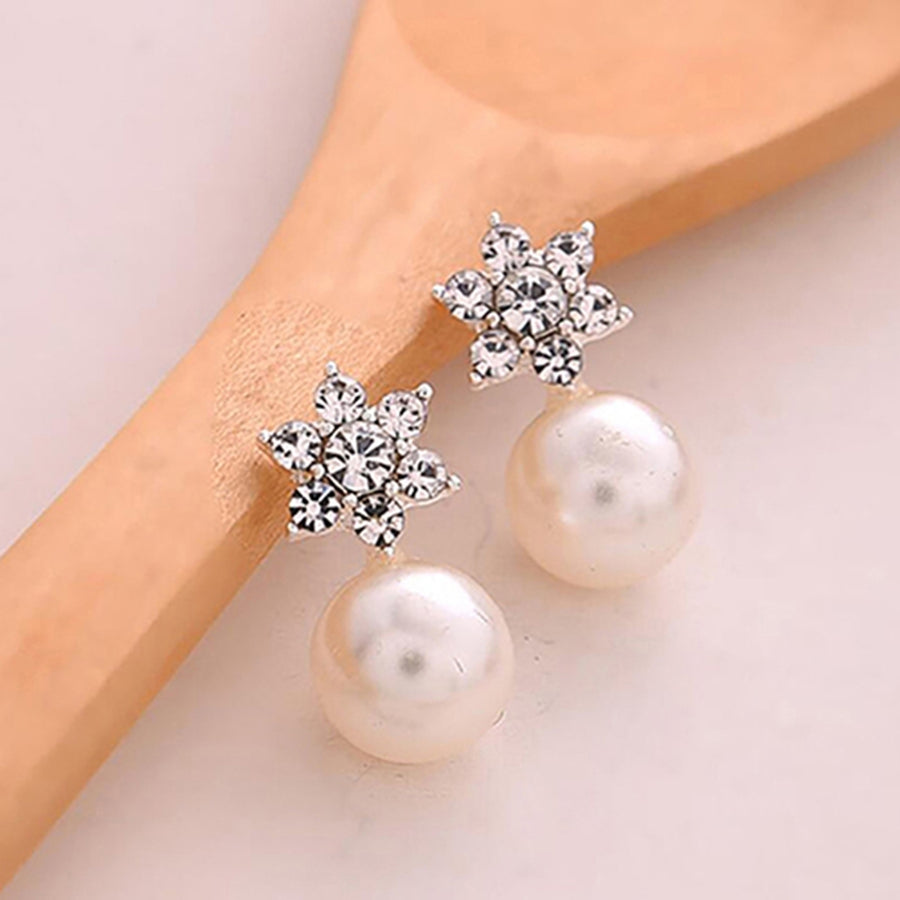 1 Pair Cute Snowflake Shape Faux Pearl Earring for Banquet Image 1