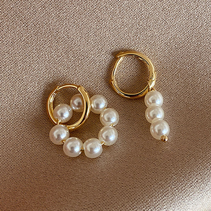 Hoop Earrings Double Circle Comfortable to Wear Golden Asymmetrical Faux Pearl Earrings for Daily Wear Image 4