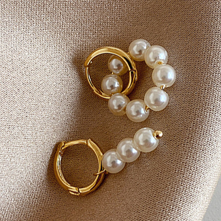 Hoop Earrings Double Circle Comfortable to Wear Golden Asymmetrical Faux Pearl Earrings for Daily Wear Image 7