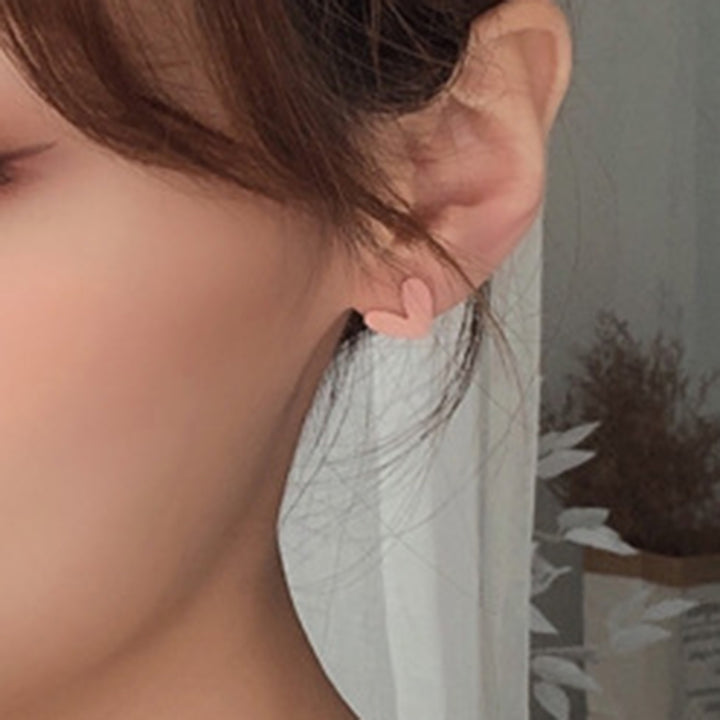 1 Pair Chic Ear Studs Attractive Heart Shape Earrings Decorative Stylish Heart Earrings for Daily Life Image 12