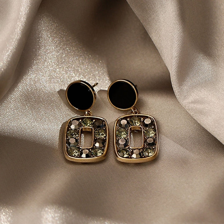 1 Pair Square Unique Drop Ear Stud Geometric-shaped Eye-catching Rhinestone Stud Earrings for Holiday Image 3