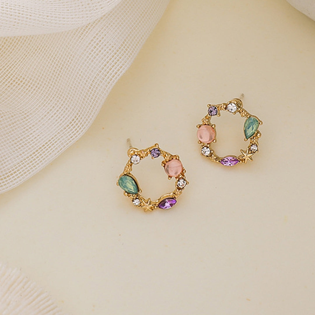 1 Pair Alloy Studs Earrings Exquisite Geometric Rhinestone Wreath Piercing Ear Studs for Daily Life Image 3