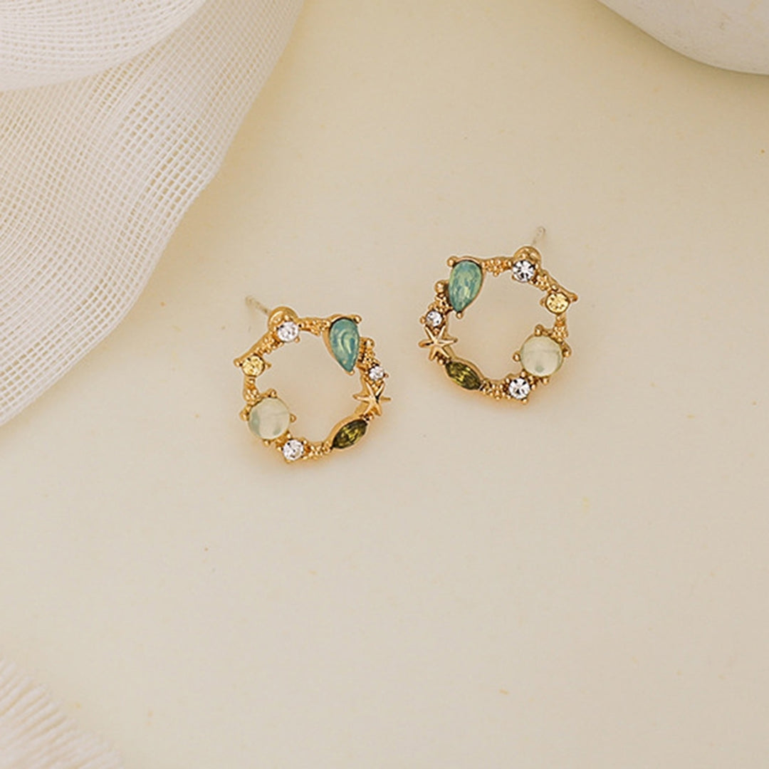 1 Pair Alloy Studs Earrings Exquisite Geometric Rhinestone Wreath Piercing Ear Studs for Daily Life Image 4