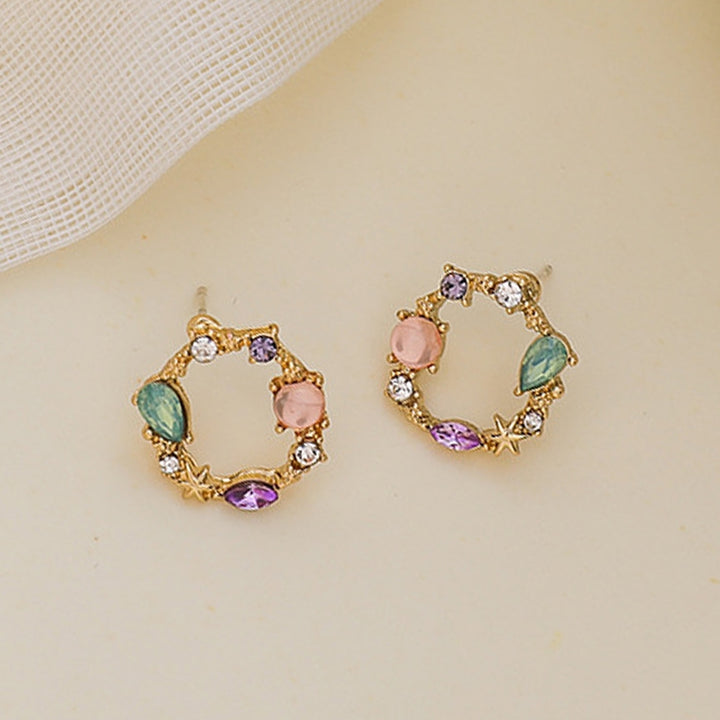 1 Pair Alloy Studs Earrings Exquisite Geometric Rhinestone Wreath Piercing Ear Studs for Daily Life Image 7