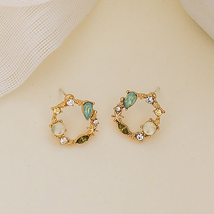 1 Pair Alloy Studs Earrings Exquisite Geometric Rhinestone Wreath Piercing Ear Studs for Daily Life Image 8