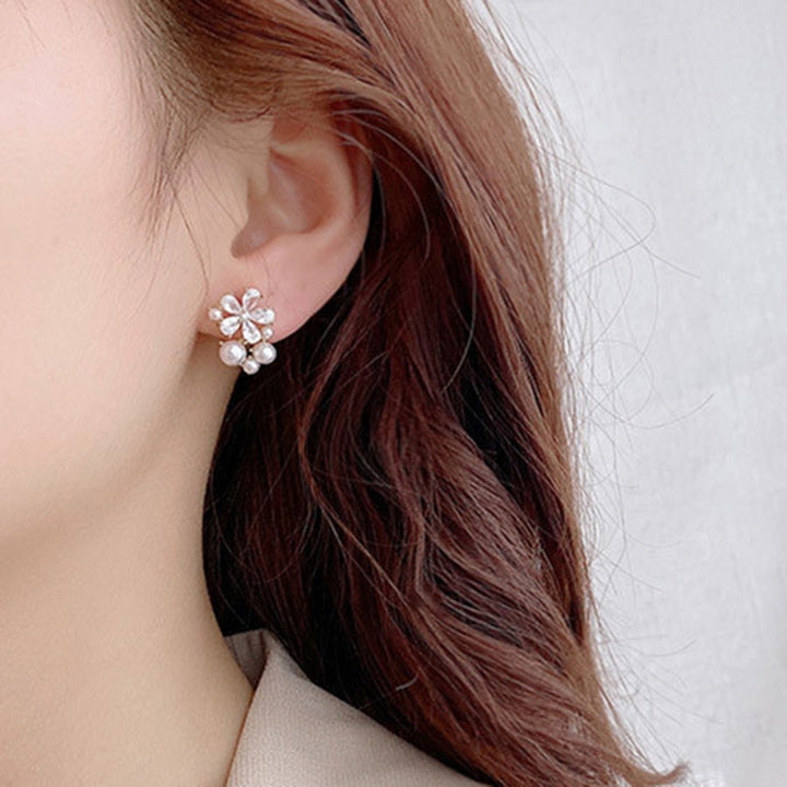 1 Pair Ear Stud Eye-catching High Hardness Alloy Anti-fade Flower Shape Stud Earrings for Women Image 7