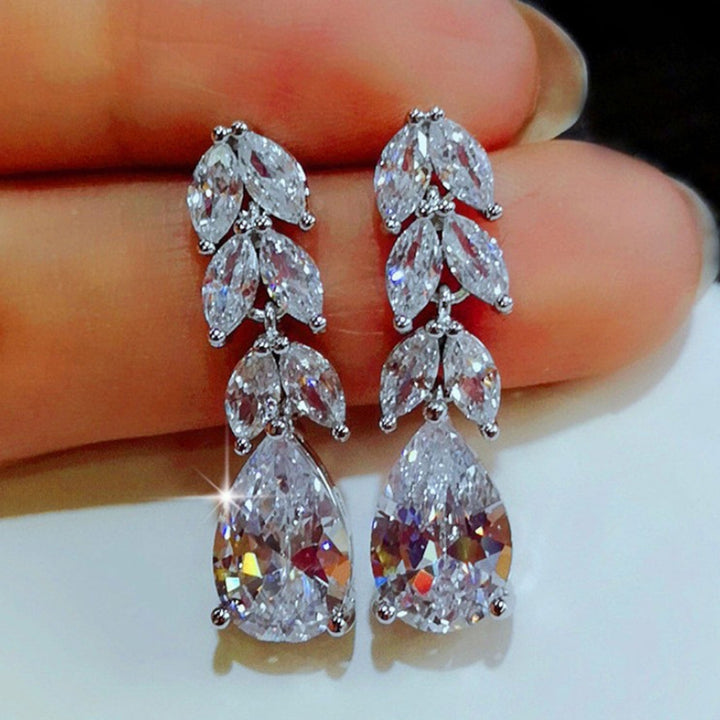 1 Pair Dangle Earrings Leaf Shape Rhinestones Jewelry Delicate Cubic Zirconia Stud Earrings for Wedding Image 1