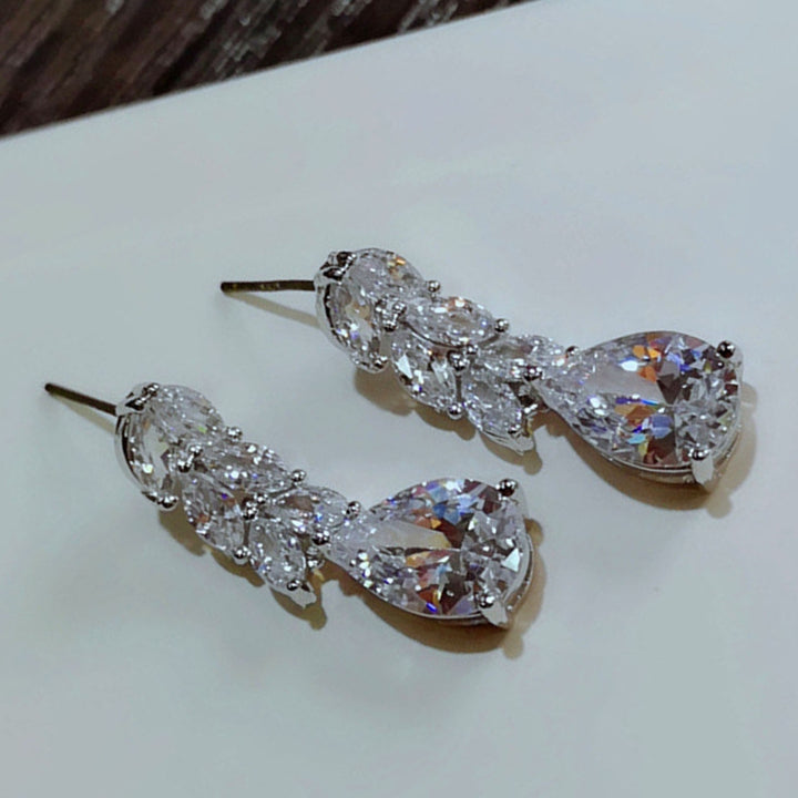 1 Pair Dangle Earrings Leaf Shape Rhinestones Jewelry Delicate Cubic Zirconia Stud Earrings for Wedding Image 6