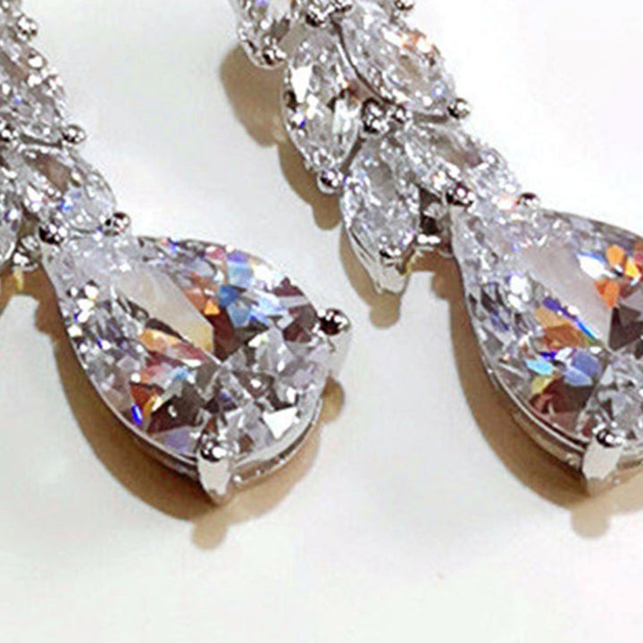 1 Pair Dangle Earrings Leaf Shape Rhinestones Jewelry Delicate Cubic Zirconia Stud Earrings for Wedding Image 9