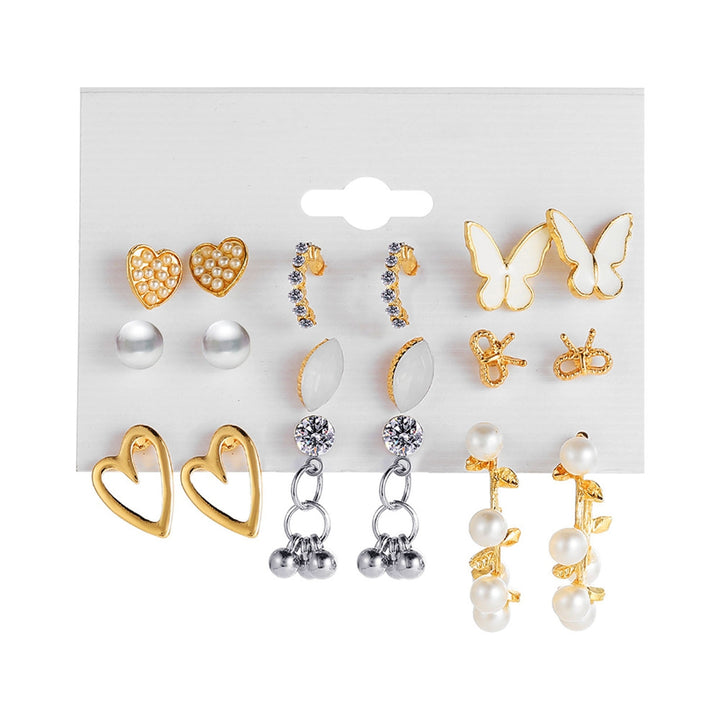 1 Set Stud Earrings Heart Rhinestone Acrylic Fashion Appearance Sparkling Earrings for Daily Wear Image 10