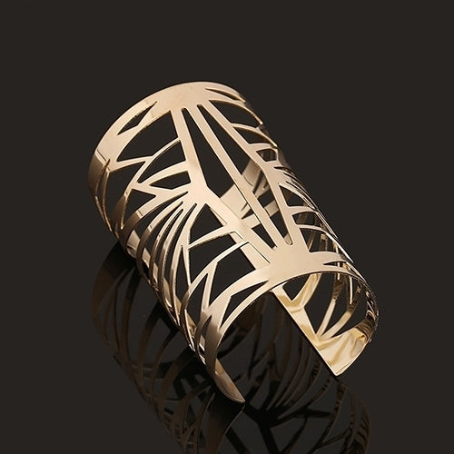 Fashion Golden Hollow Patterned Bangle Opening Cuff Barcelet Jewelry Gift Image 4