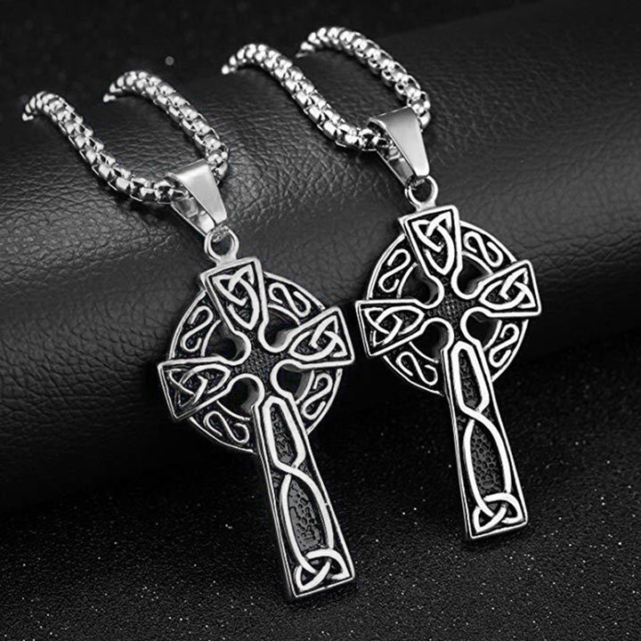 Creative Charm Necklace Hollow Out Wear-resistant Neck Decoration Cool Pendant Necklace for Party Image 4