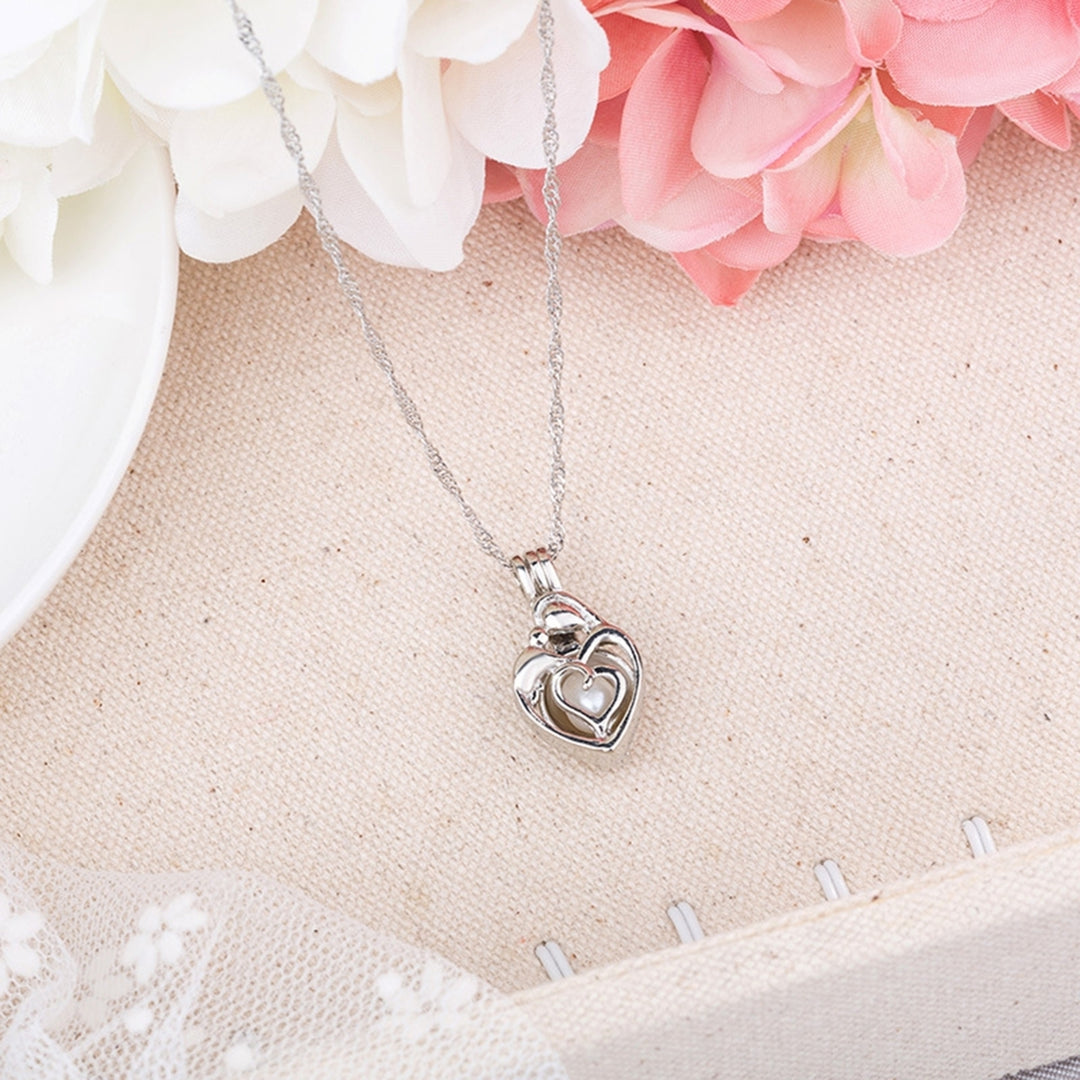 Luminous Necklace Skin-friendly Rust-proof Alloy Heart Shaped Jewelry Necklace Decor for Women Image 1