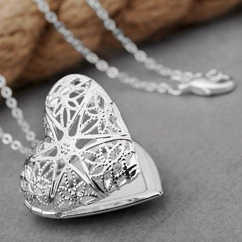 Womens Stylish Silver Plated Hollow Out Heart Photo Locket Charm Necklace Gift Image 1