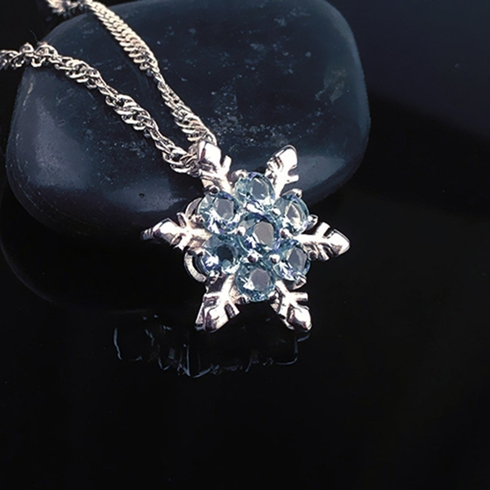 Women Fashion Shiny Rhinestone Snowflake Pendant Short Chain Choker Necklace Image 8