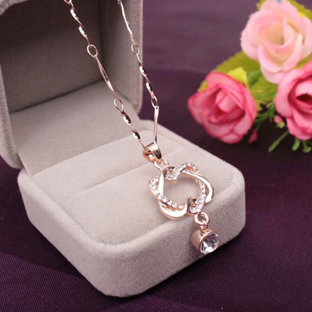 Women Double Heart Concentric Pendant Rhinestone Inlaid Chain Necklace Jewelry Image 2