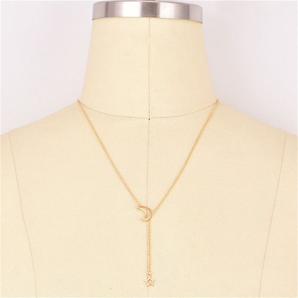 Moon Shape Star Pendant Alloy Luxury Clavicle Chain Necklace for Party Image 2