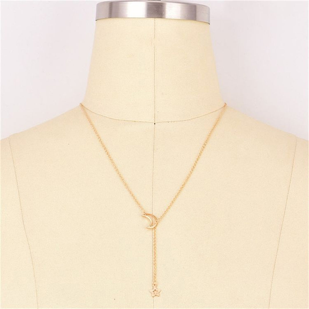 Moon Shape Star Pendant Alloy Luxury Clavicle Chain Necklace for Party Image 2