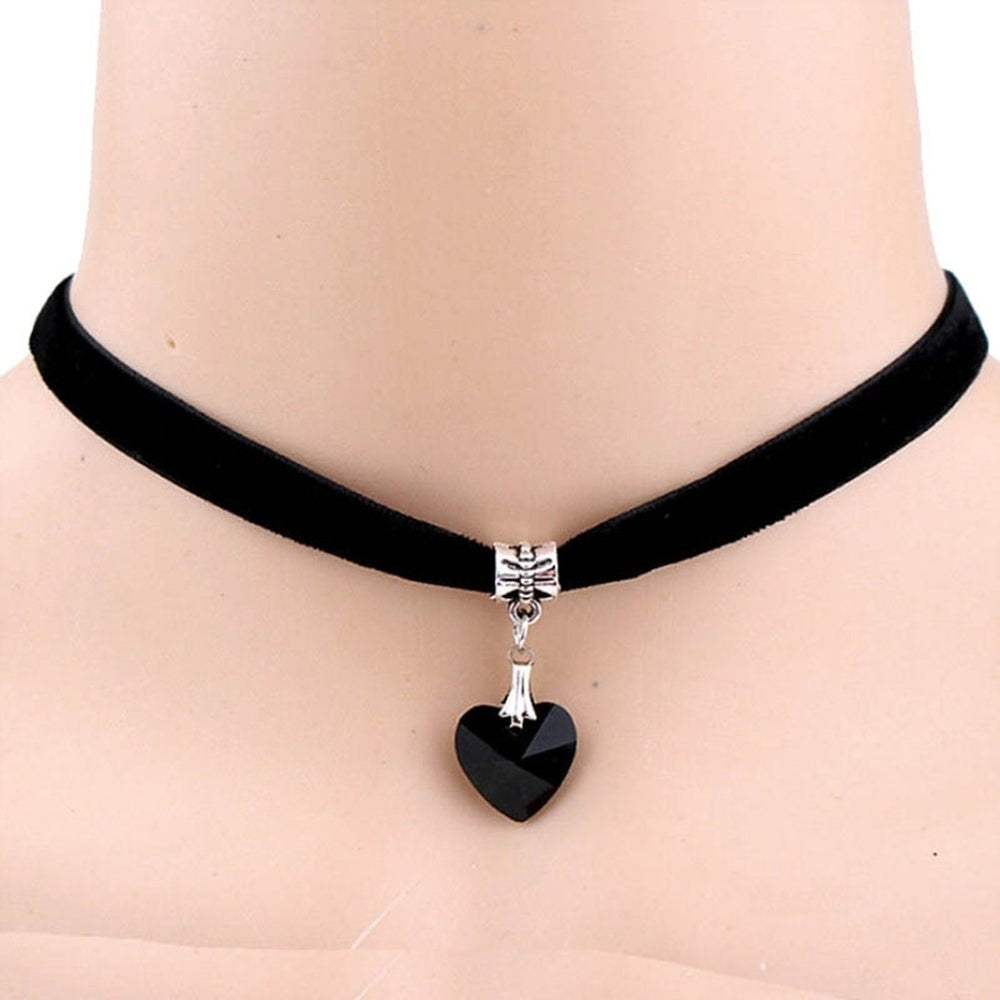 Women Gothic Heart Rhinestone Pendant Velvet Choker Short Necklace Jewelry Gift Image 2