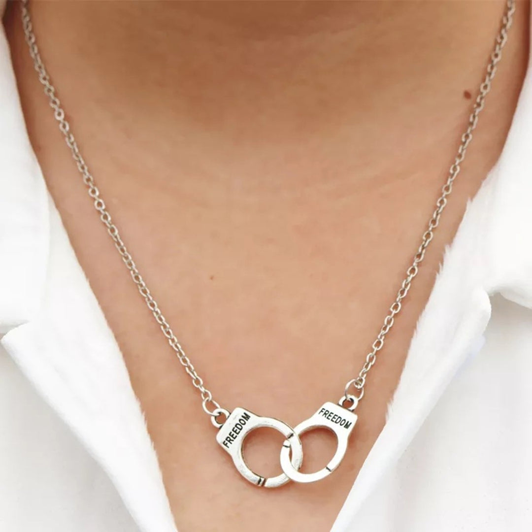 Necklaces Handcuffs O Chain Unique Design Stainless Steel Infinity Interlocking Circle Collar Statement Necklace for Image 3