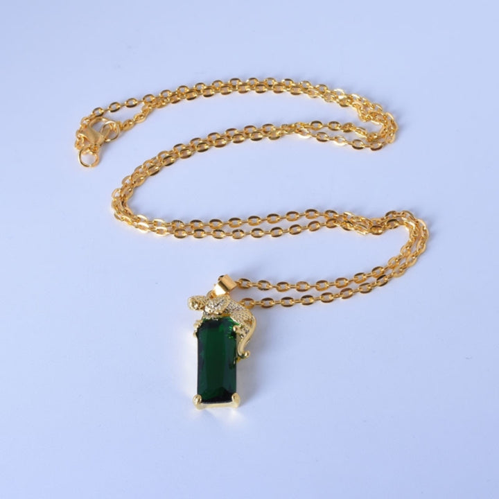 Creative Emerald Gemstone Cool Animal Gold Leopard Necklace Jewelry Accessory Image 2